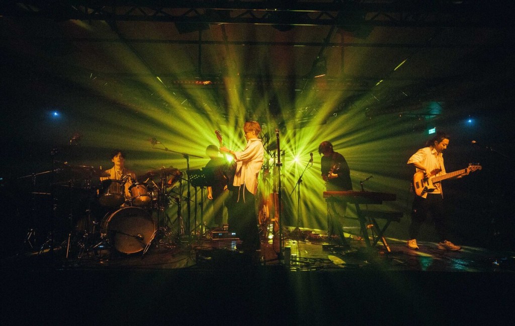 【NEWS】生命樹睽違8年挑戰光影沉浸LIVE開唱 10週年單曲〈Goodbye My Friends〉跨年夜登上台北101跨年煙火秀