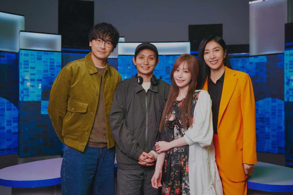 左至右:鄭元暢、殷振豪、王心凌、楊謹華