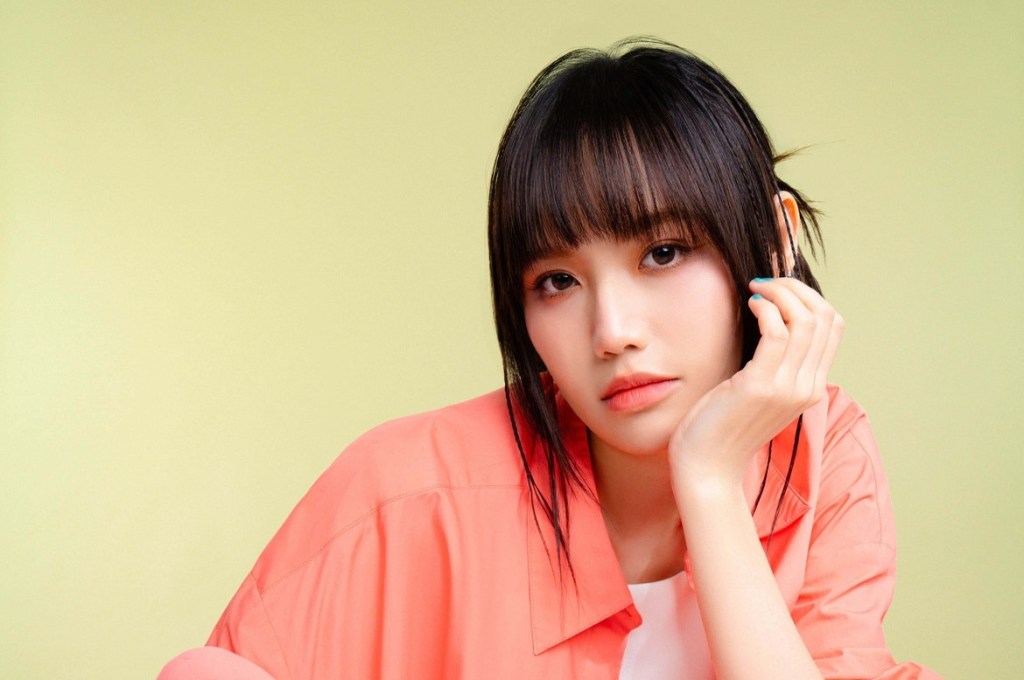 【HIM】文慧如攜手宅女小紅填詞 為《何百芮的地獄毒白》影集打造主題曲〈你是豬〉 把女生對身旁豬隊友的埋怨寫成歌