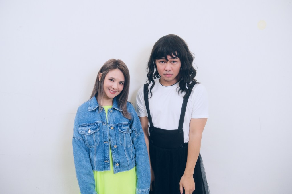 那那模仿郭靜出道專輯造型