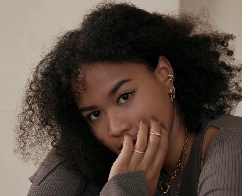 【NEWS】雷擎御用合聲EMMA LIU首發個人創作〈Home is Where the People are〉 吟唱對家庭的感受&nbsp;盼用溫暖療癒人們心靈