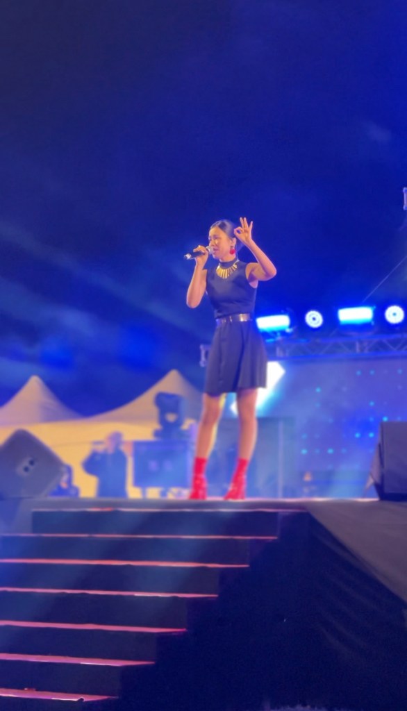 林芯儀演唱多首經典歌曲