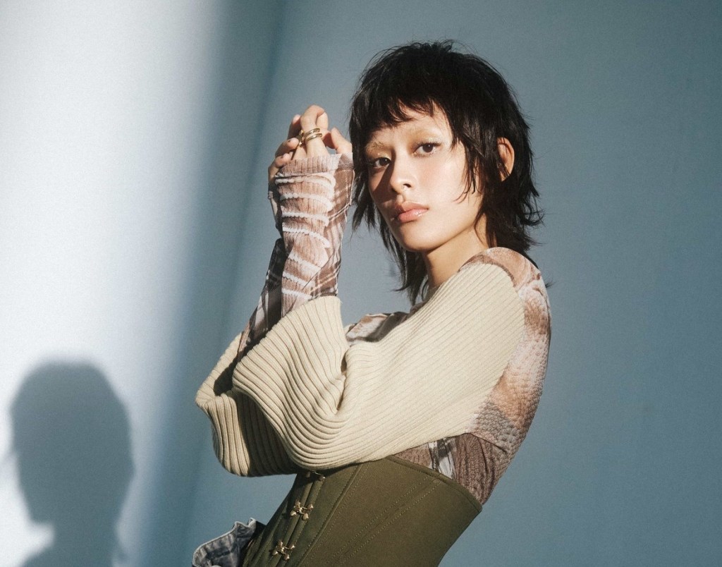 【HIM】JUD陳泳希首張迷你專輯《JUD》正式上線 〈相濡以沫〉〈知更〉包辦《愛愛內含光》影集片頭片尾 另有3首作為插曲