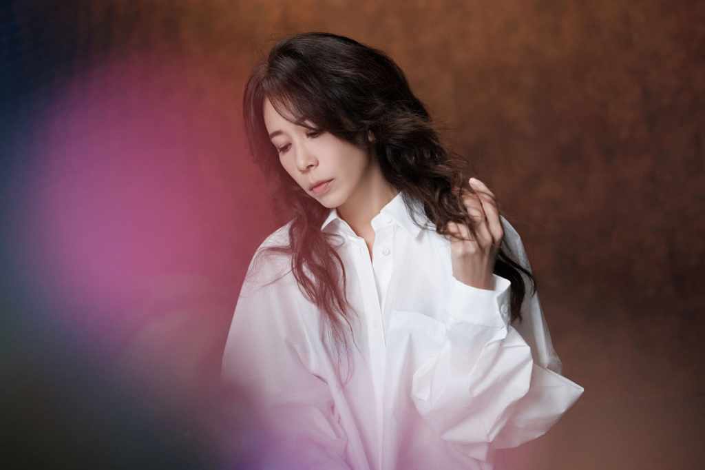 莫文蔚〈被我弄丟的你〉MV劇照