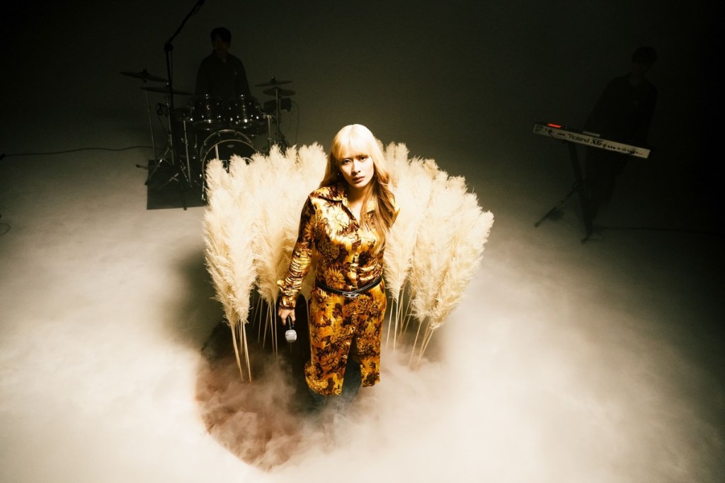 【HIM】華研新人JUD陳泳希 獻唱《愛愛內含光》主題曲〈相濡以沫〉獨特嗓音詮釋英倫獨立音樂風 春季將推出首張迷你專輯