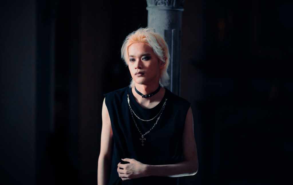 〈會不會我根本不懂什麼叫愛〉MV劇照 (照片提供:TΔΞ泰泫)
