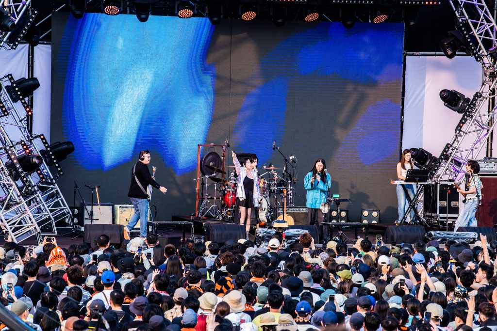 第15屆大港開唱 百合花 ft.苗可麗 (照片提供:出日音樂)