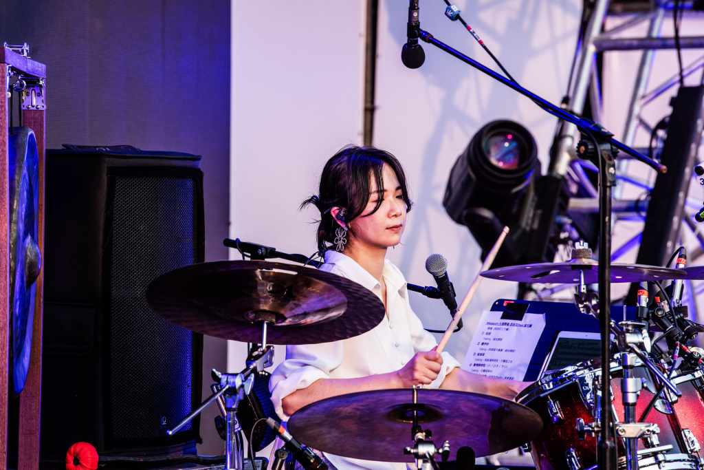 第15屆大港開唱 百合花 ft.苗可麗 (照片提供:出日音樂)