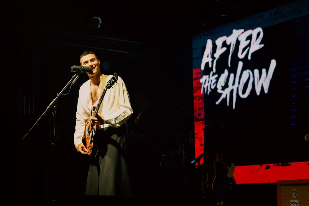 鳳小岳首場專場「After the show」