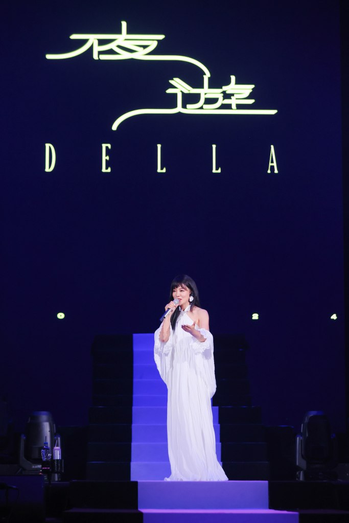 丁噹《夜遊 A Night Tour》演唱會10日精彩繼續