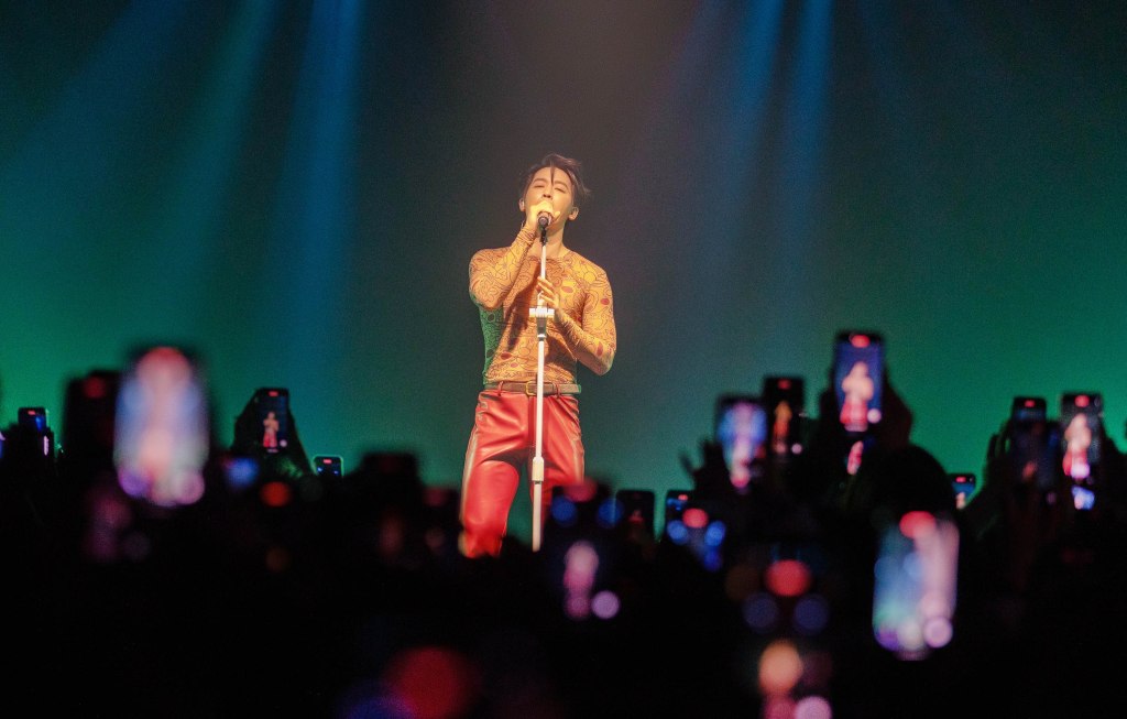 小樂吳思賢舉辦「Listen to LOVERs」演唱會 (照片提供:藝和創藝)