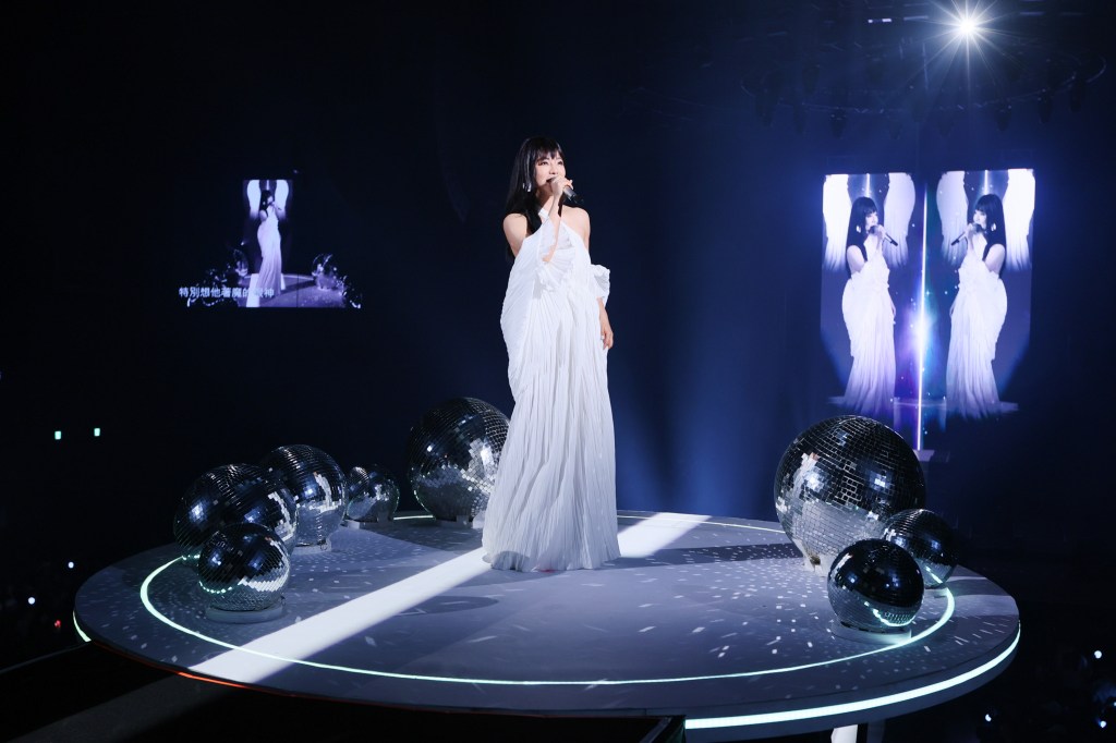 丁噹《夜遊 A Night Tour》演唱會好評不斷