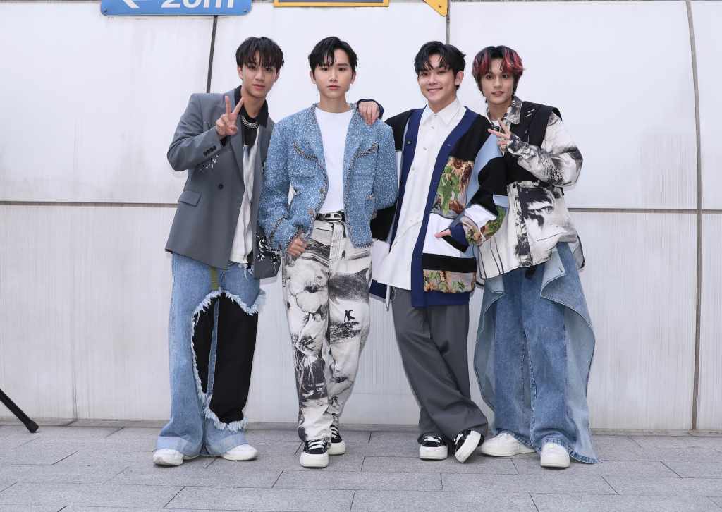 AcQUA源少年備戰演唱會