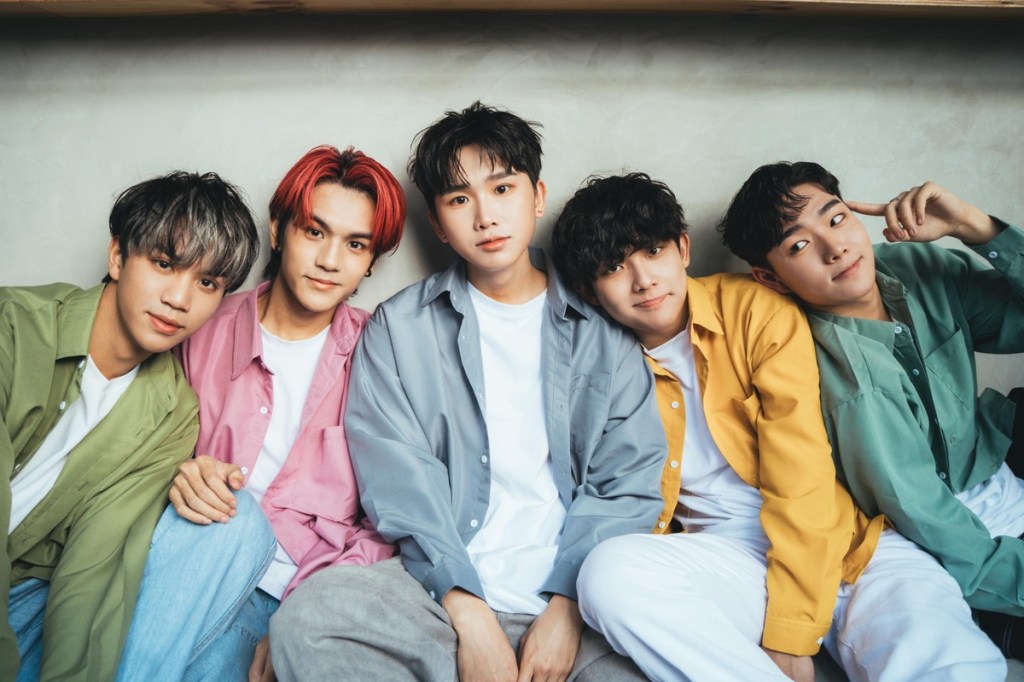 【seed】AcQUA源少年首張專輯《I’m Here 我在》實體正式發行 加碼收錄原子少年時期〈Little Bomb〉&nbsp;3/30將登北流開唱