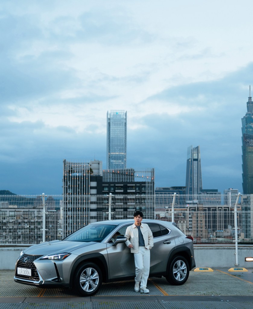 小宇宋念宇為Lexus創作本次推廣主題曲「UX熱情點燃新節奏」及拍攝形象宣傳影片
