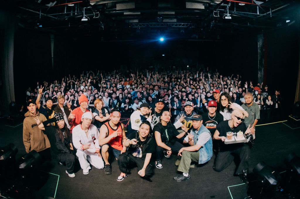 地鐵大站 大合照