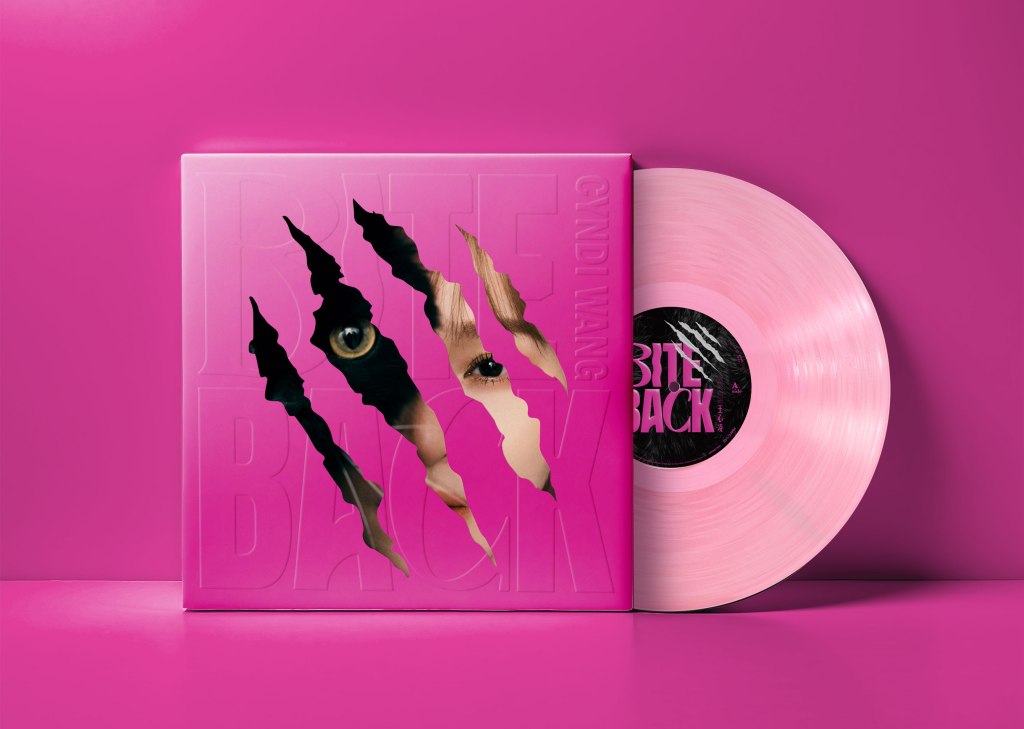 王心凌推出個人首張彩膠大碟《BITE BACK》 (照片提供:天晴娛樂)