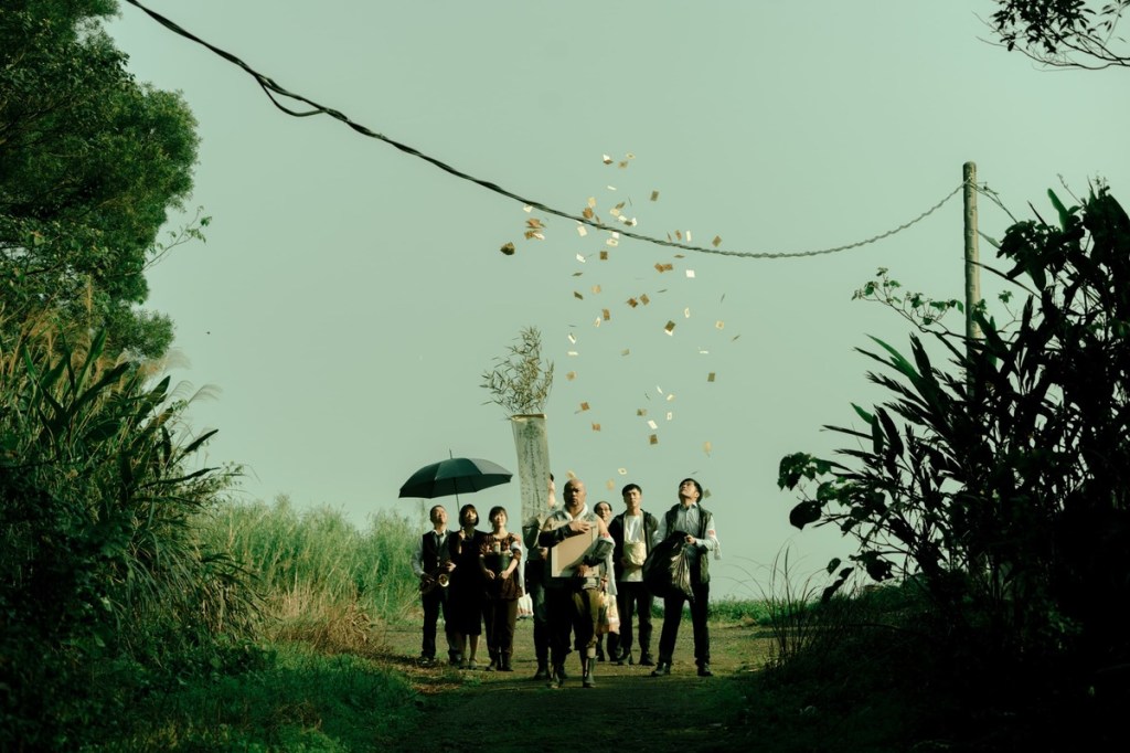 【NEWS】滅火器清明節前一週推出敘述生死議題的〈人生尾路〉MV 集結黃鐙輝、林雨宣、張擎佳、曾志遠、王為等聯手飆戲