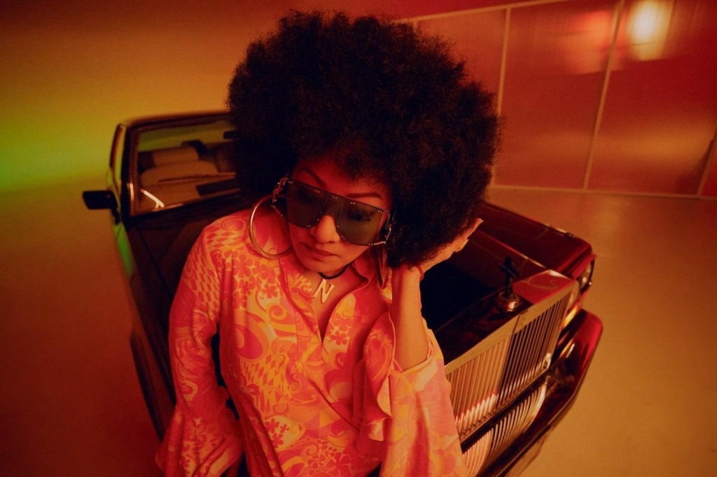 比莉將出席金狼獎