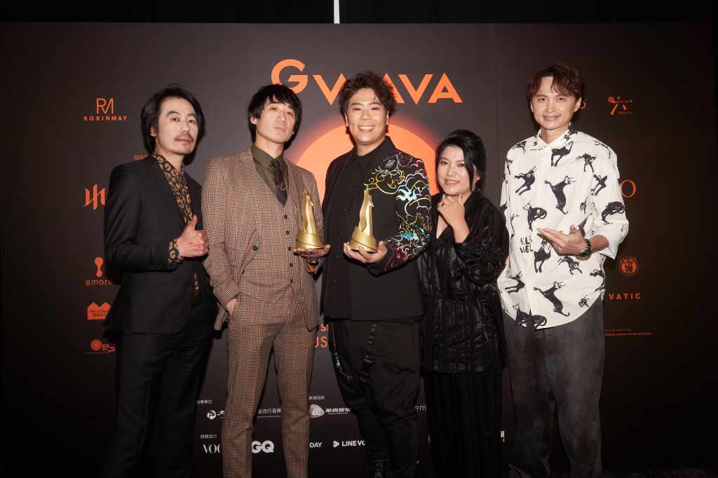 第一屆【金狼獎】社群名人推薦獎得主: 邵大倫〈變身 HENSHIN〉