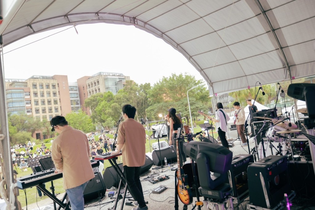 羊駝小姐 (照片提供:街聲派歌)
