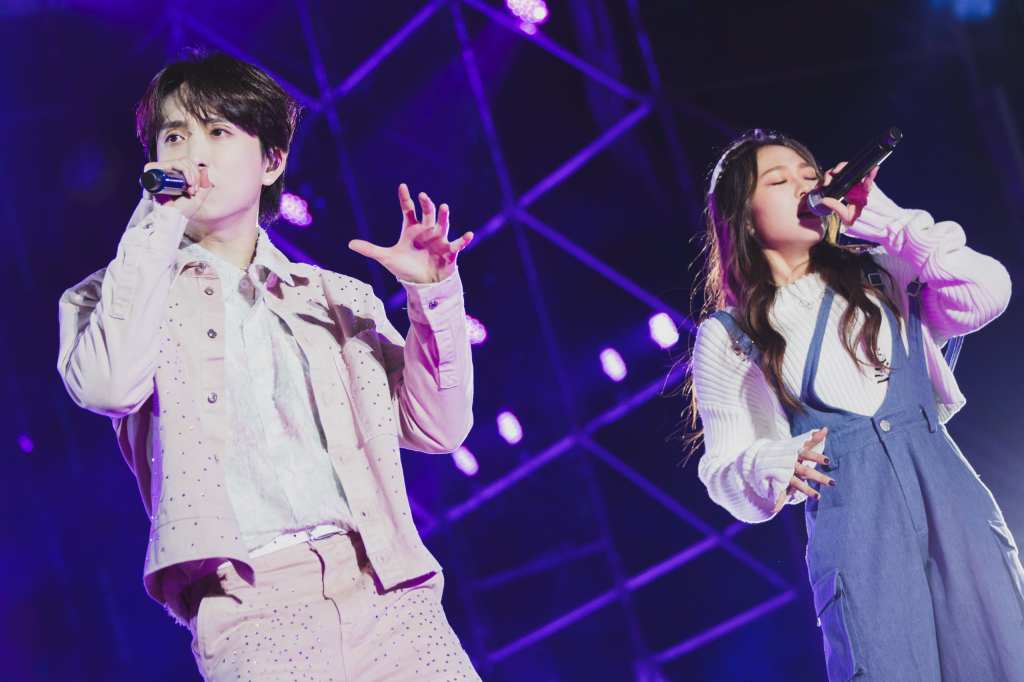 邱鋒澤、艾薇 櫻花季