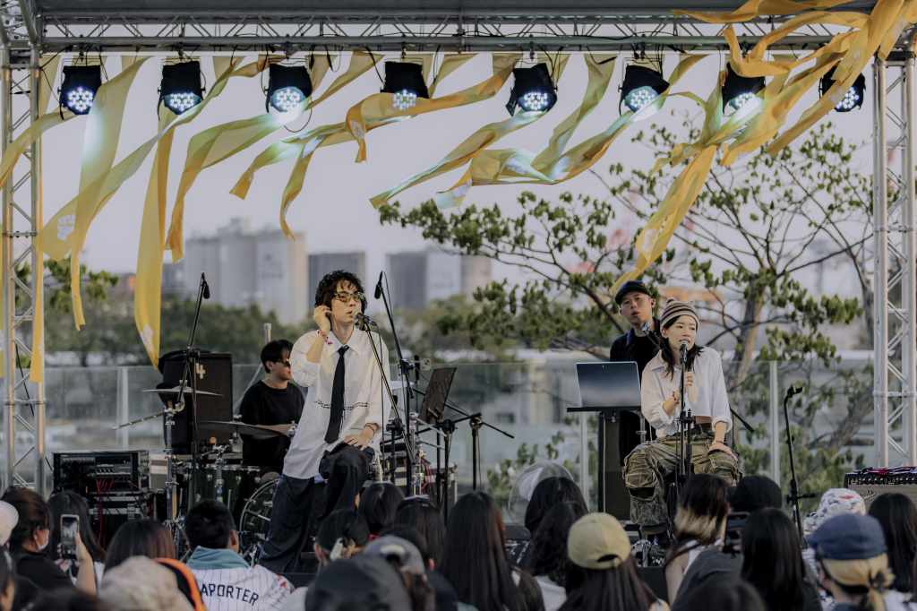 Andr 攜手金獎饒舌歌手ZENBØ出演大港開唱擠爆舞台