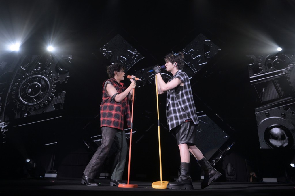 【Rock】九澤CP《愛在你身邊》香港開唱 首場婁峻碩無預警登台 尾場孫盛希擔任嘉賓 適逢邱鋒澤入行十周年&nbsp;全場為他慶祝