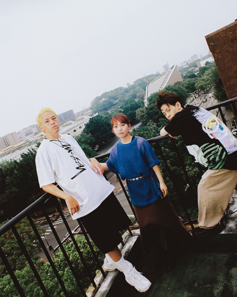 單曲〈Scale for Good〉左至右 森林、Mikan Hayashi、MINDSPOT