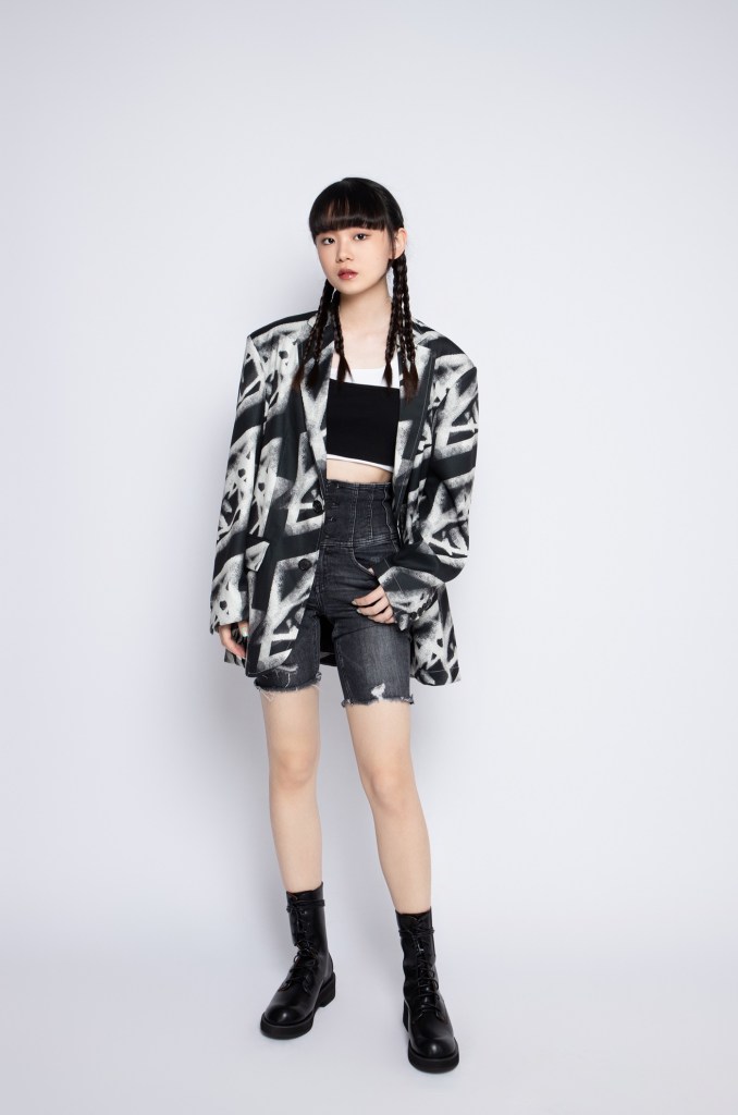 新銳音樂人張羽涵 Leezi