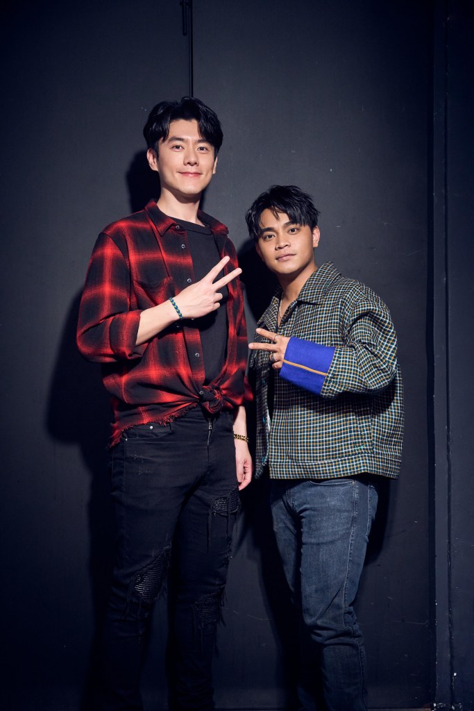 邱軍《情歌手》第二場專場 左為李程彬 (照片提供:索尼音樂)