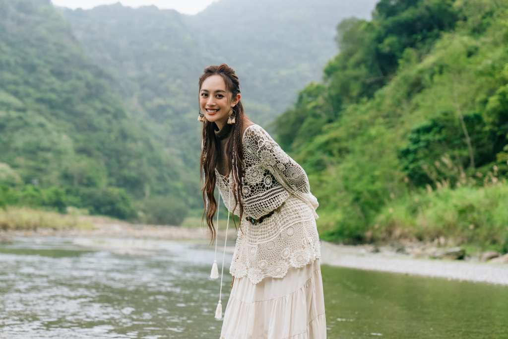 舞思愛前往宜蘭那山那谷拍攝〈說走就走〉MV