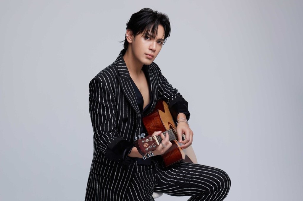 【seed】陳零九加盟凱渥集團-種子音樂 歡慶生日同步釋出全新視覺宣傳照 染上黑髮搭配一身黑色西裝&nbsp;預告4月將推出全新單曲