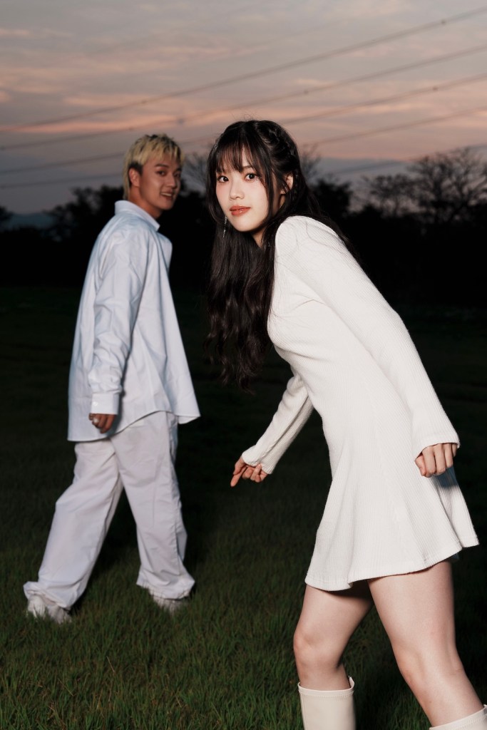 Quanzo(左)與Sabrina胡恂舞(右) (照片提供:宇宙曼波藝創有限公司 & Shabby Boyz CO.,LTD) 