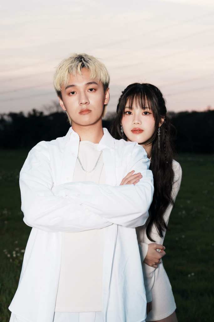 Quanzo(左)與Sabrina胡恂舞(右) (照片提供:宇宙曼波藝創有限公司 & Shabby Boyz CO.,LTD) 