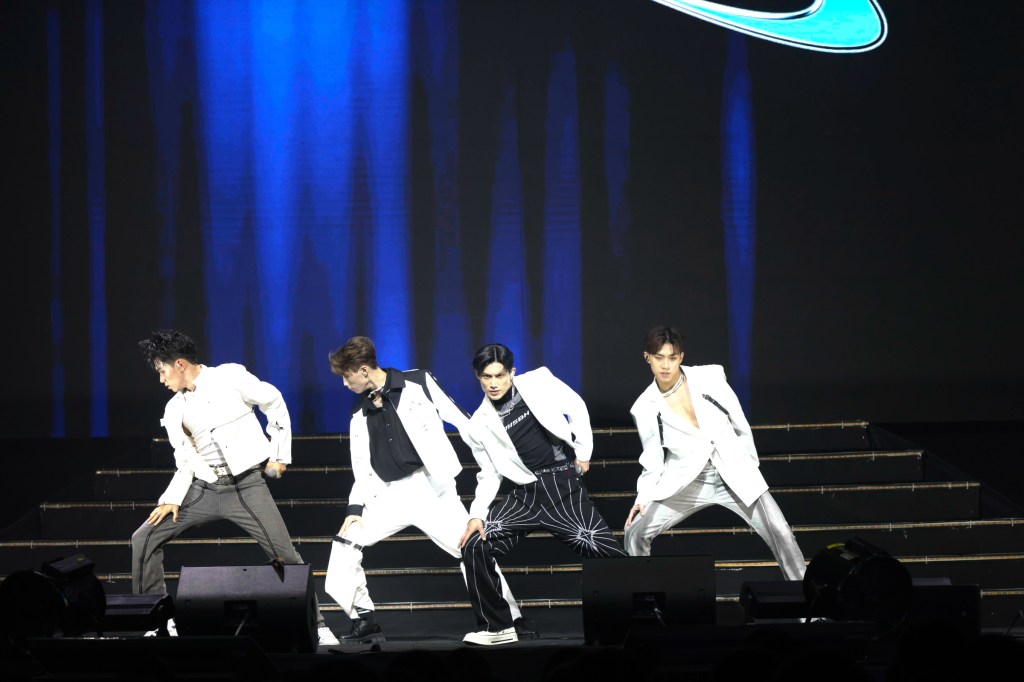 《H³ RIZZ UP 演唱會》Saturnday (照片提供:客委會)