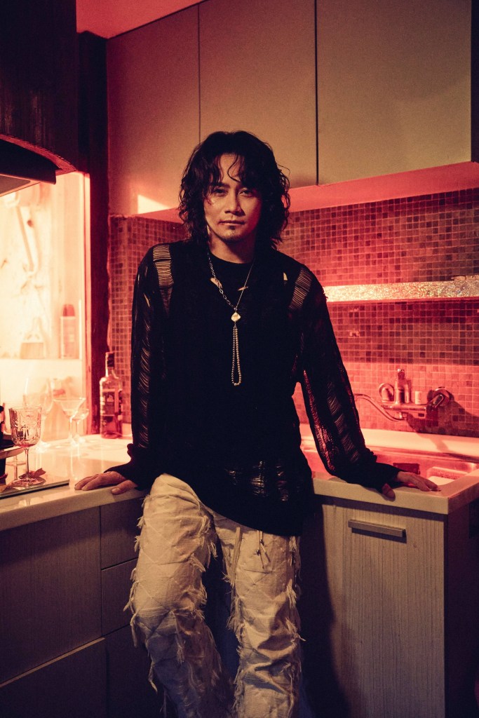 大Q秉洛推出全新單曲〈至少我還有勇氣唱情歌（For you）〉（照片提供:索尼音樂）