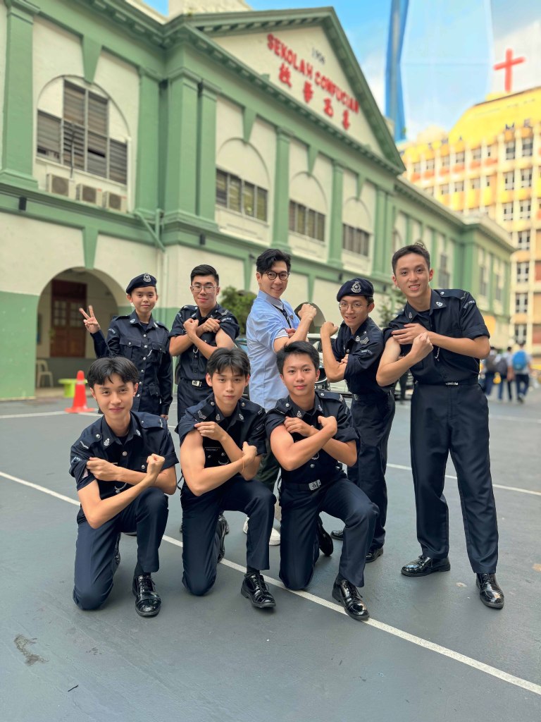 品冠曾在學生時期參加學生警察團