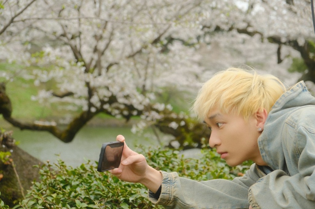 【Sony】Shawn尚融為《勇氣家族》創作和演唱片尾曲〈戲弄〉 並獻給天上的阿公 時隔5年再度赴日本演出&nbsp;把握櫻花季賞櫻