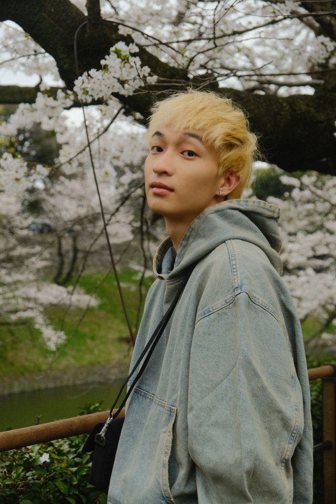 Shawn尚融再度赴日本演出 剛好趕上櫻花季 (照片提供:索尼音樂)