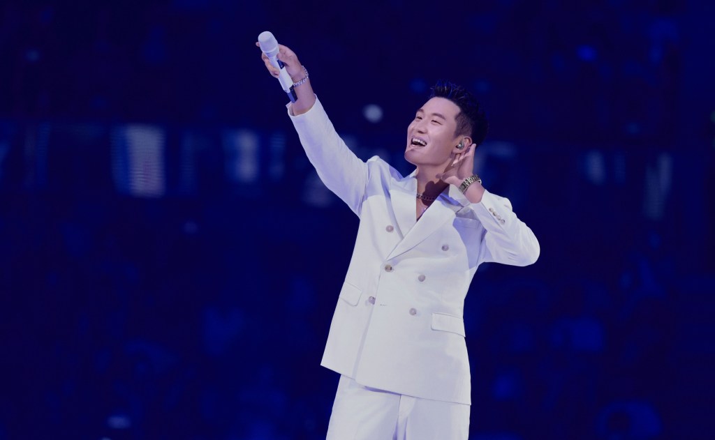 周興哲Odyssey巡演蘇州站首唱新歌〈青春要用幾行詩來寫〉(照片提供:星空飛騰)