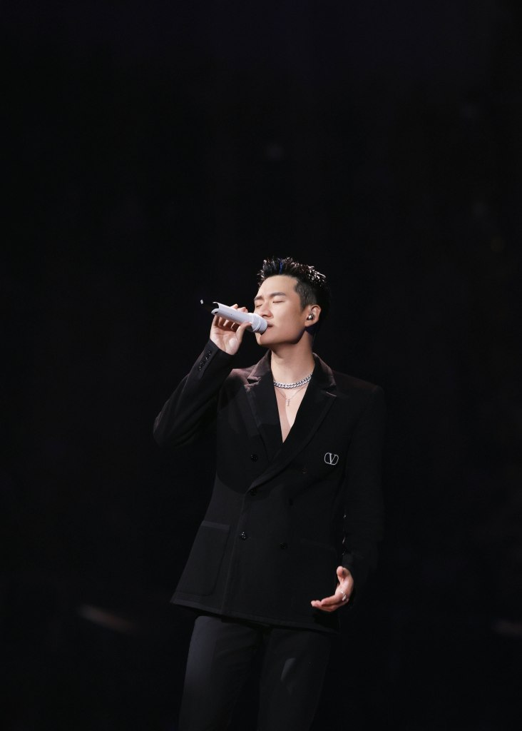 周興哲Odyssey巡演蘇州站首唱新歌〈青春要用幾行詩來寫〉(照片提供:星空飛騰)