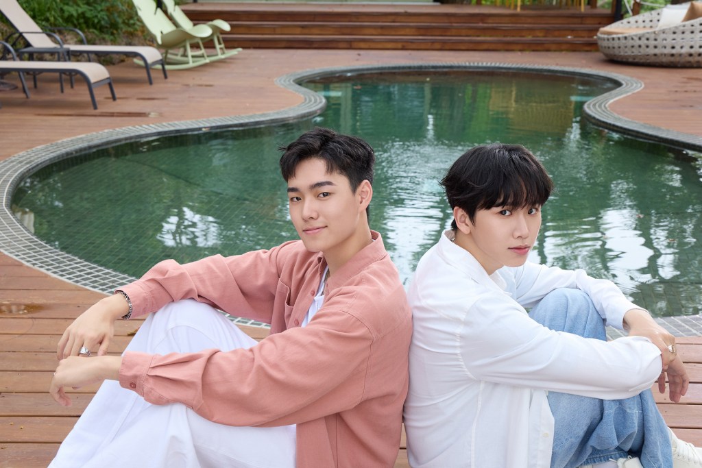 〈期待著你的出現〉MV在苗栗一處露營區拍攝,營造了放鬆自在的氛圍(照片提供_種子音樂)