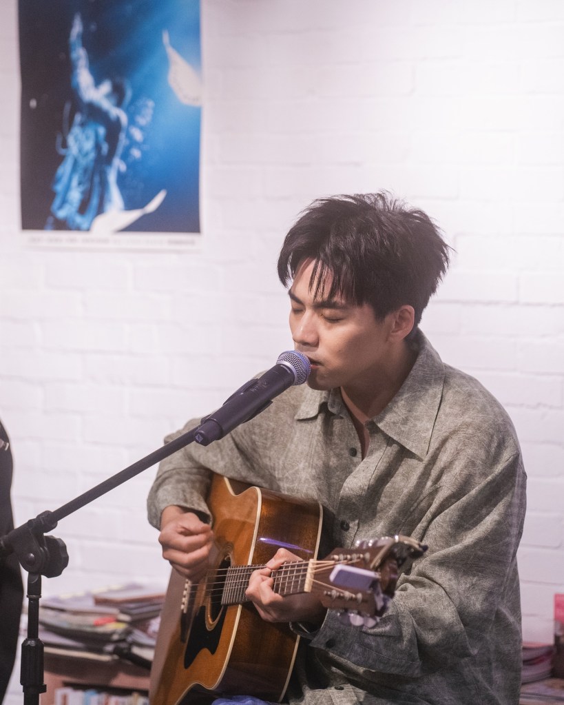 《相同的缺憾》整張專輯，幾乎由林鴻宇包辦詞曲創作