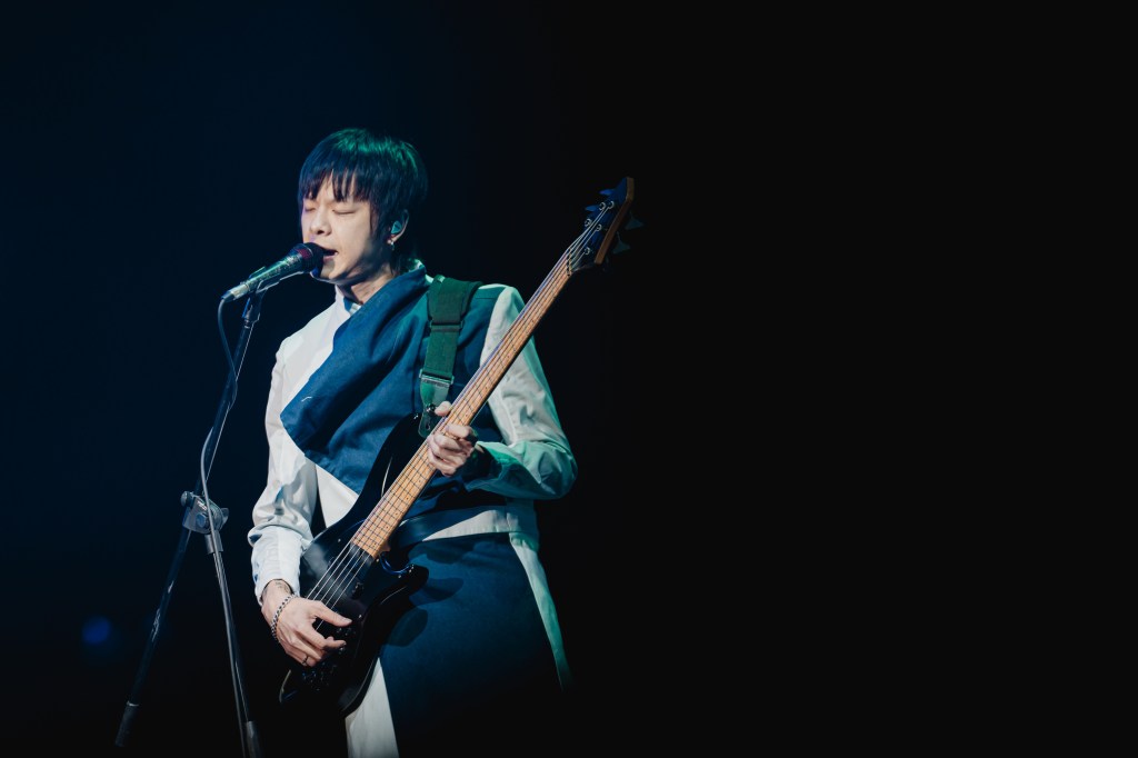 康士坦的變化球bass手&主唱金毛