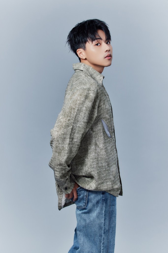 從網路翻唱走到街頭駐唱 林鴻宇溫暖美聲蟄伏十年終於端出個人首張專輯