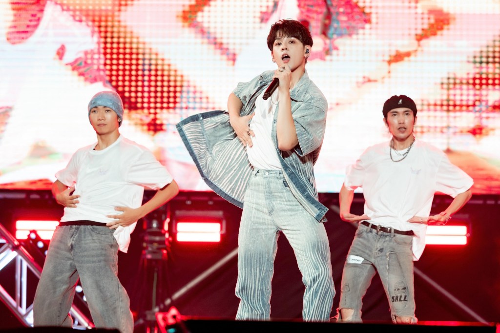 BL劇花美男主角洪暐哲獻出唱跳演出