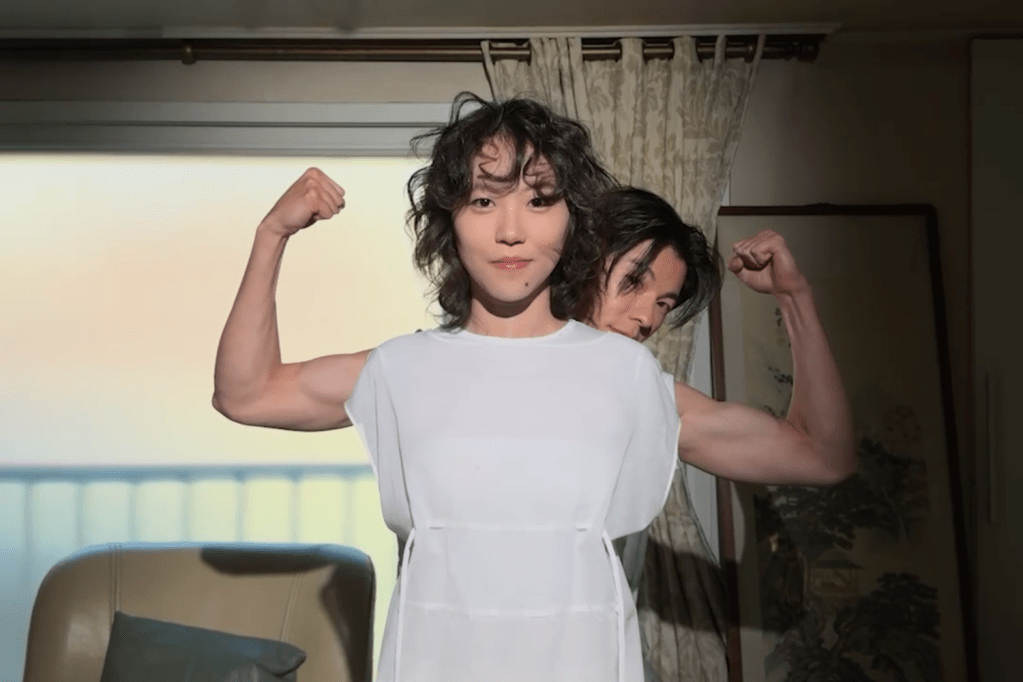 專輯唯一中文填詞歌曲〈Antenna〉 MV 邀請許光漢與竇靖童主演 