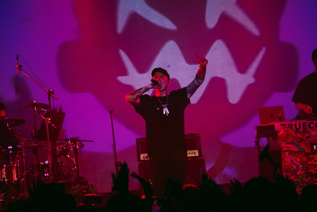 小春Kenzy個人專場「漂丿𨑨迌狼」台北站 (照片提供:本色音樂)