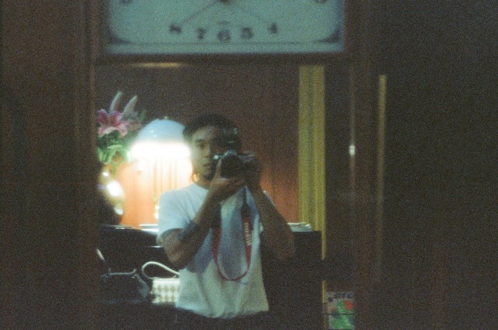 【SV】斜槓新人希文推出個人首張EP《沉溺》 融合80年代復古浪漫 描繪戀愛從初遇到結束的旅程&nbsp;全程親自操刀完成整張作品